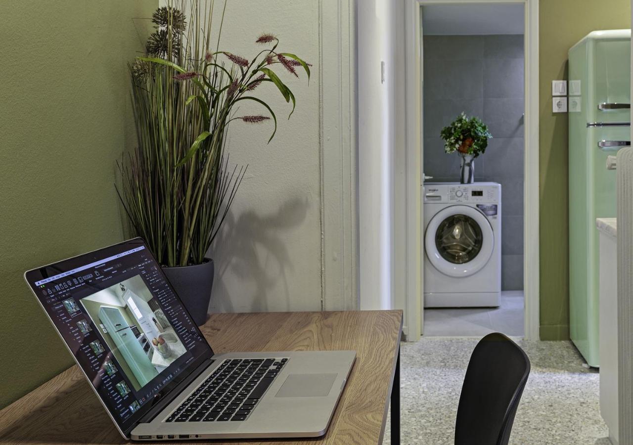 New Hidden Gem, A Studio At A Super Prime Location Athens Luaran gambar